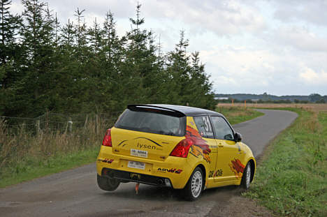 Kenneth Madsen brugte hele vejen og lidt til, for at vinde klassen i DM4 Kettinge Sydhavs Rally.